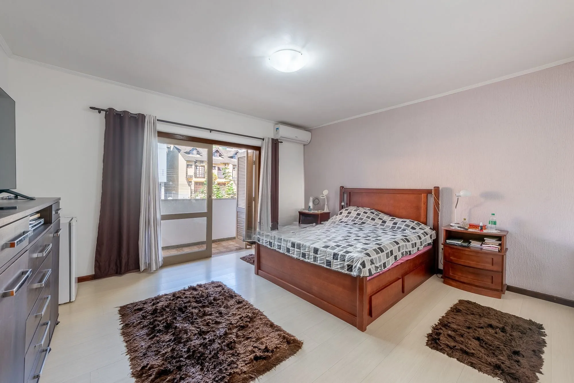Imagem Casa 4 Dormitórios, Suíte Master, Piscina e espaço Gourmet no Jardim Planalto