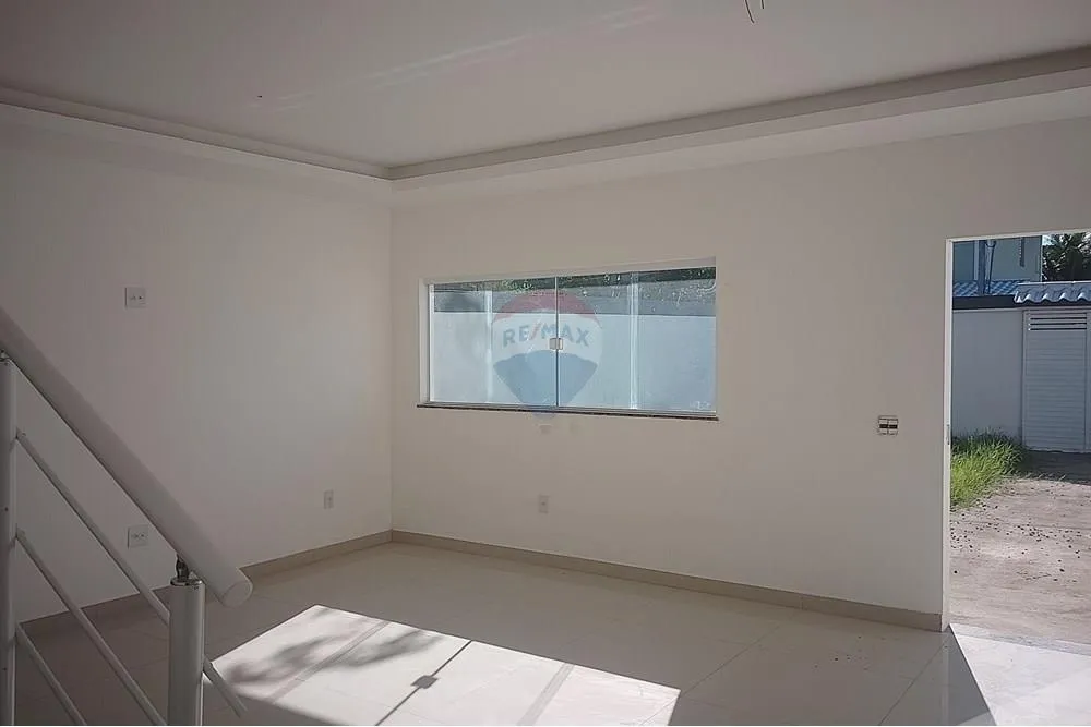 Imagem Casa com 2 quartos para venda em Pedra de Guaratiba.