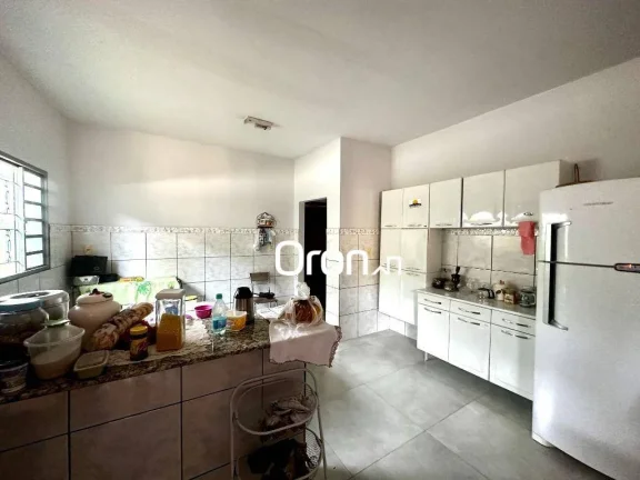 Imagem Casa à venda, 287 m² por R$ 598.000,00 - Parque das Flores - Goiânia/GO