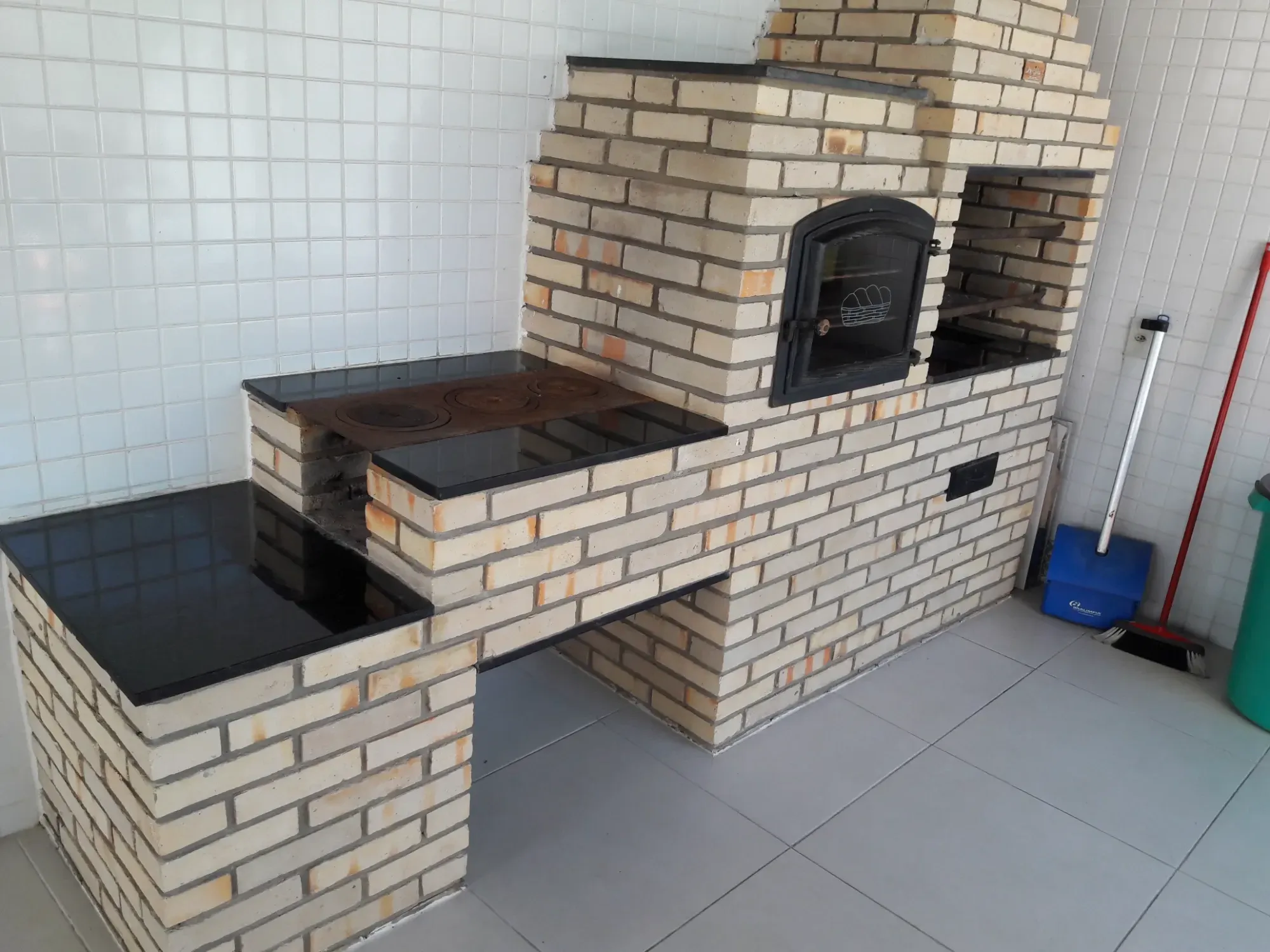 Imagem Apartamento com 2 Quartos à Venda, 74 m² em Catolé - Campina Grande