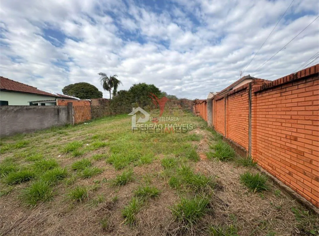 Imagem Lote/Terreno de 1300m² no bairro Centro, em Lençóis Paulista