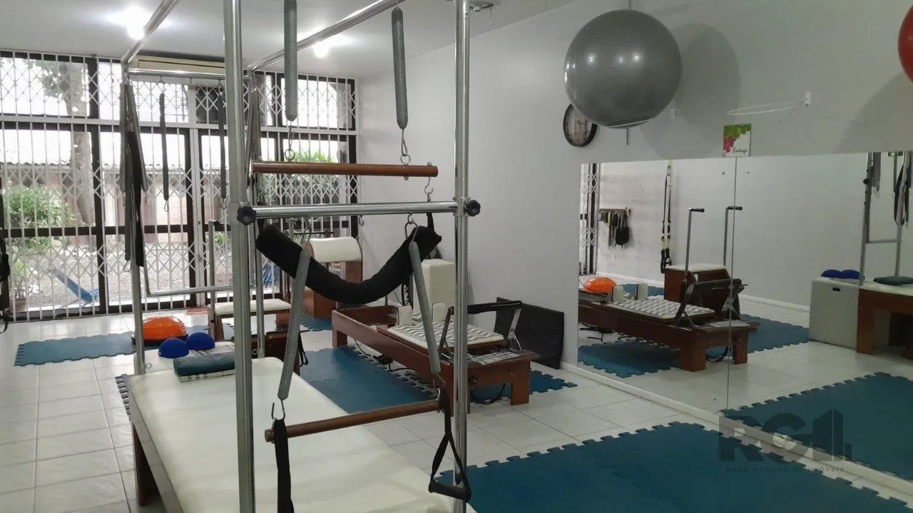 Imagem Sala térrea,com 78 m2 de pátio,com 200,98m2,na Lima e Silva