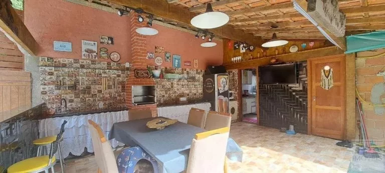 Imagem Casa para Venda em Teresópolis, Araras, 5 dormitórios, 4 suítes, 2 banheiros, 5 vagas