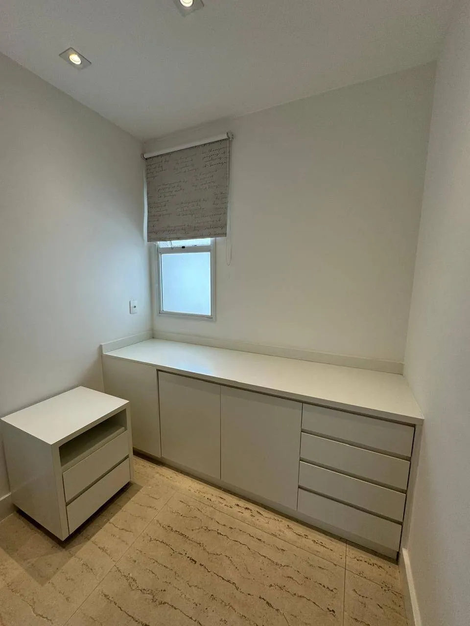 Imagem Apartamento Mobiliado no Centro de Alphaville - 3 Suítes e Sacada Gourmet