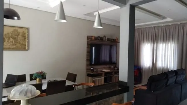 Imagem Casa à venda 4 Quartos, 1 Suite, 2 Vagas, 250M², Caminho Novo, Tremembé - SP | Pinheiros de Tremembé