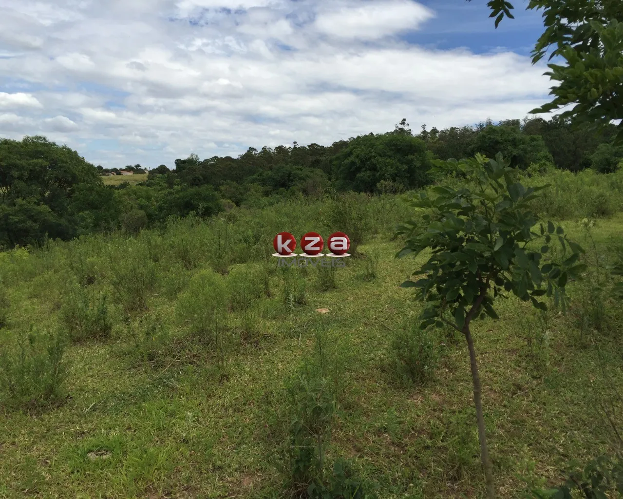Imagem Sítio à venda em Valinhos-SP, bairro Macuco: 1 quarto, 1 banheiro, 46.000m² de área. Imperdível oportunidade!