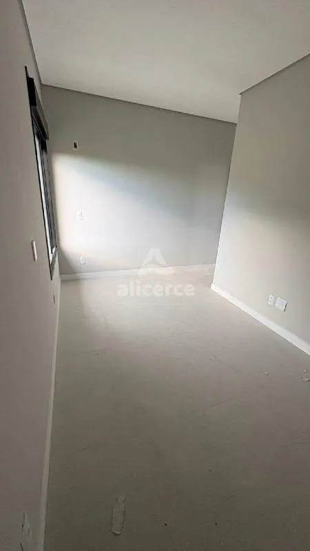 Imagem Sobrado à venda com 3 quartos 3 suítes, 154,15m² em Vargem Pequena Florianópolis