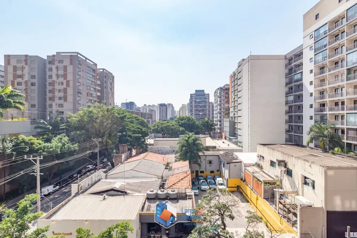 Imagem Studio para venda e locação em Indianópolis com 1 quarto, 32m²