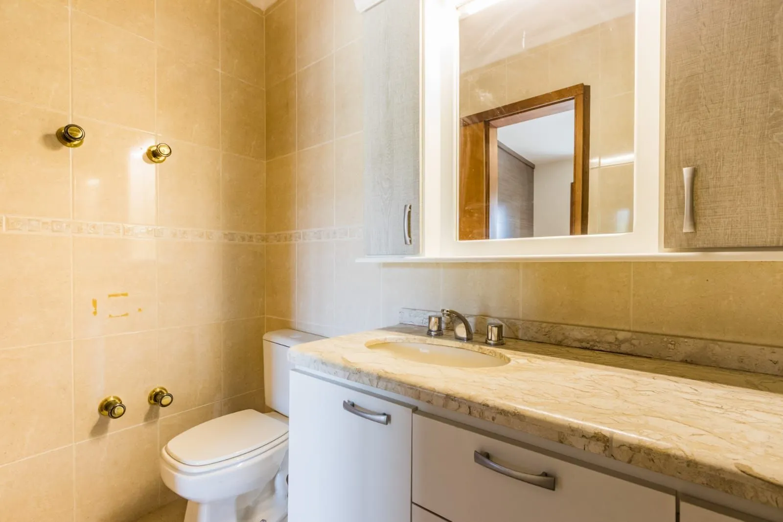 Imagem Casa para Venda - 227.93m², 3 dormitórios, 1 suite, 2 vagas - Chácara das Pedras