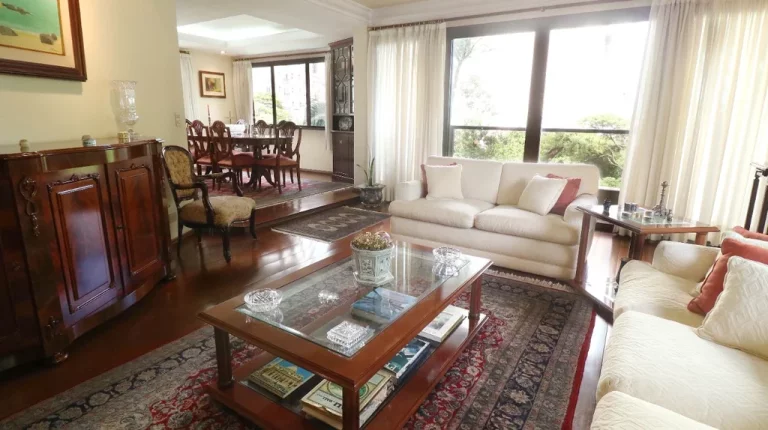 Imagem Apartamento à venda em São Paulo, Campo Belo, com 3 quartos, 200m2