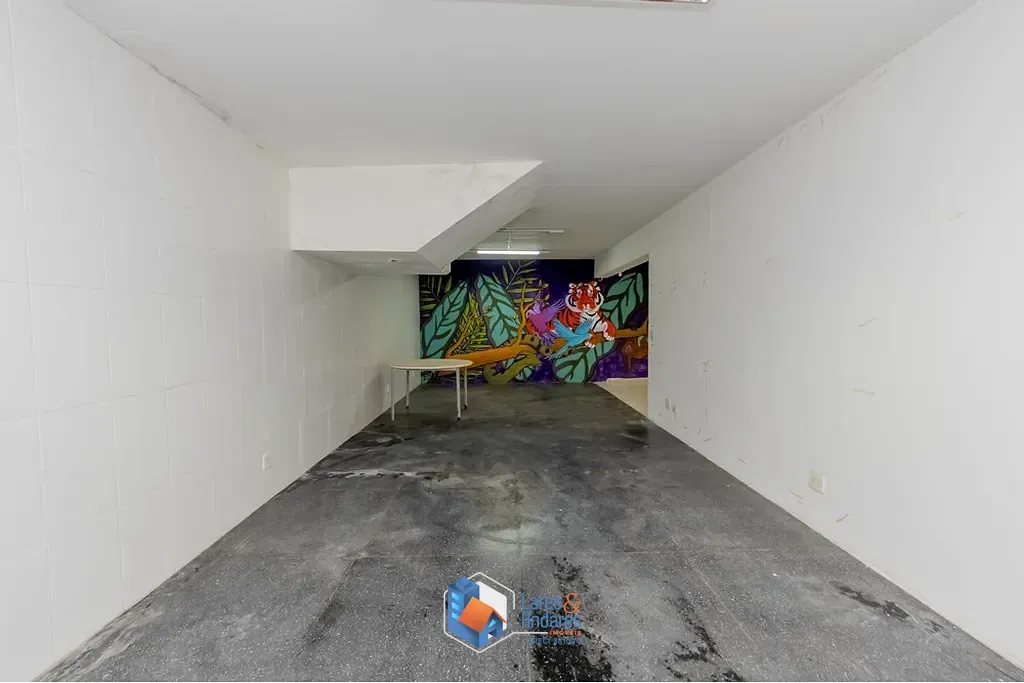 Imagem Casa à venda 4 Quartos 1 Suite 2 Vagas 261M² Jardim Jabaquara São Paulo - SP