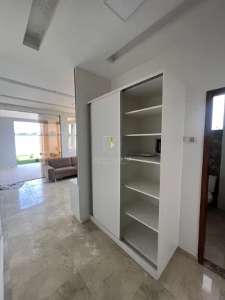 Imagem Casa com piscina para locação temporada em Guaratuba para 12 pessoas, (500 metros do mar)