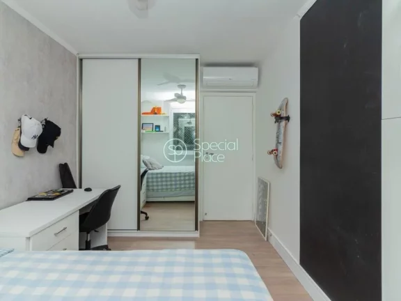 Imagem Apartamento com 03 dormitórios, sendo 01 suite, estação de trabalho , sala de jantar, sala de est...