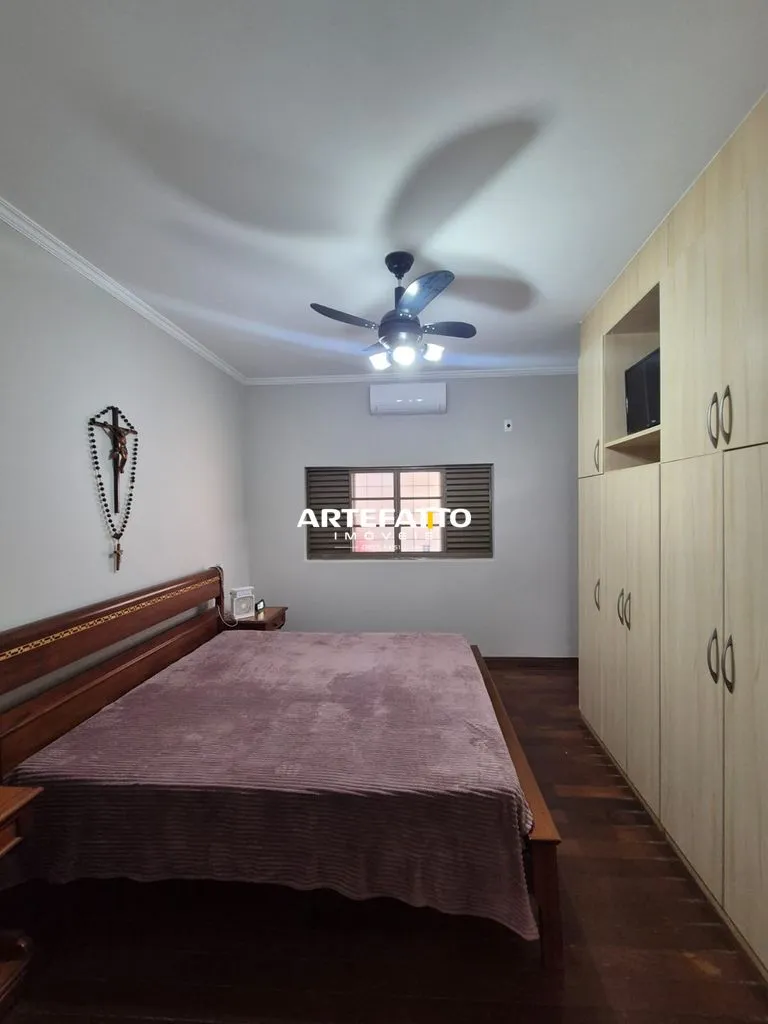 Imagem Sobrado à venda em Franca, Parque São Jorge, com 4 quartos, 303m2