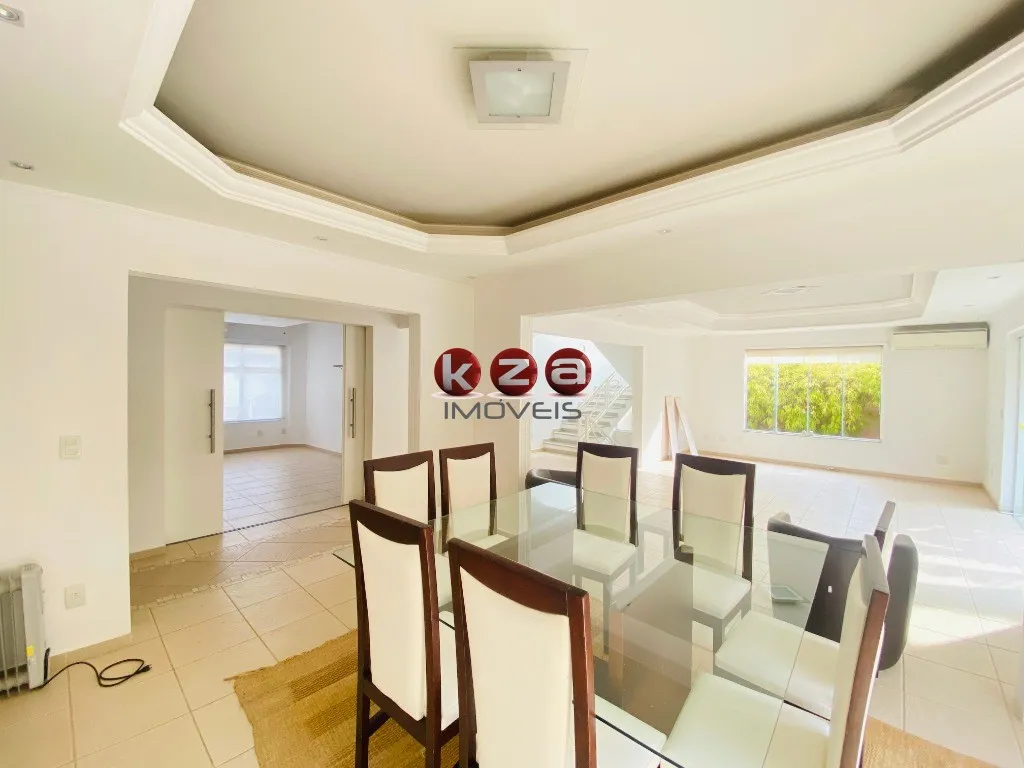 Imagem Casa a venda no Condomínio Millenium, Valinhos-SP, Jardim 4 Quartos, 3 Suítes, 3 Salas, 6 Banheiros, 4 Vagas, 340m².