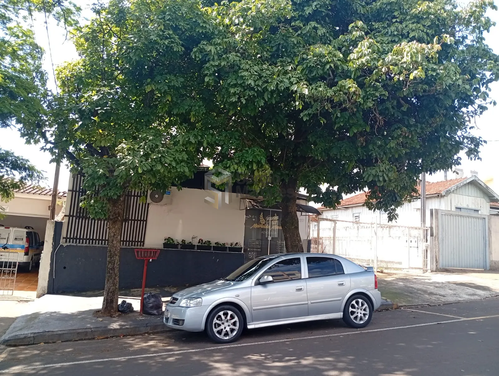 Imagem Casa à venda - 490m² - Umuarama-PR