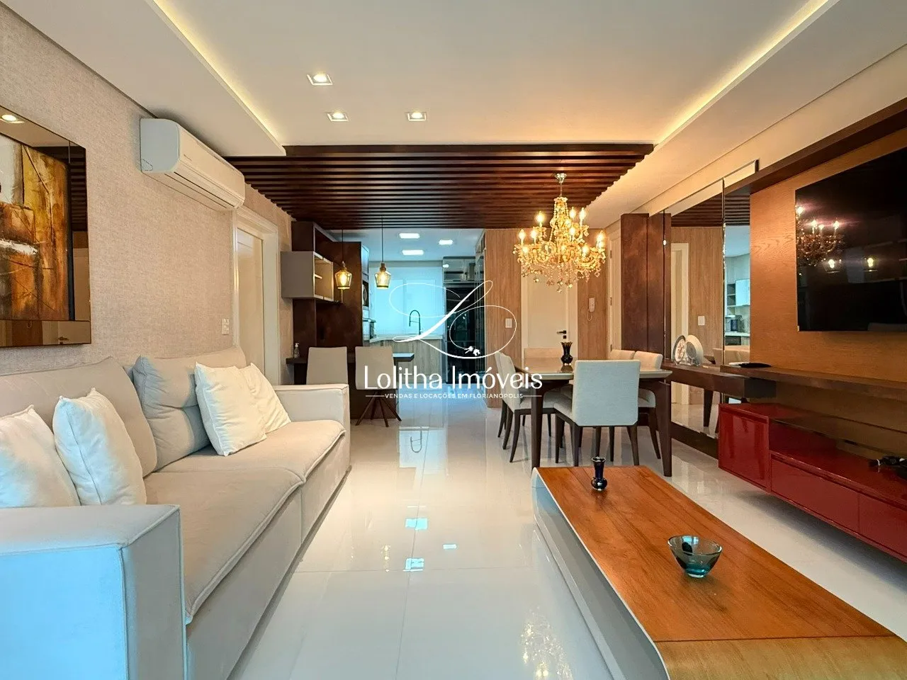 Imagem APARTAMENTO COM 3 SUÍTES À VENDA PRÓXIMO À BEIRA-MAR NORTE EM FLORIANÓPOLIS/SC