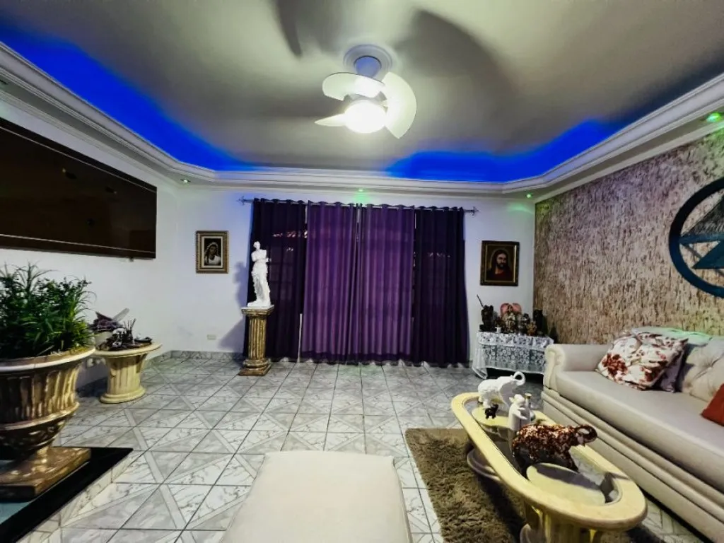 Imagem CASA COM 385,00 m² - GUILHERMINA - PRAIA GRANDE SP
