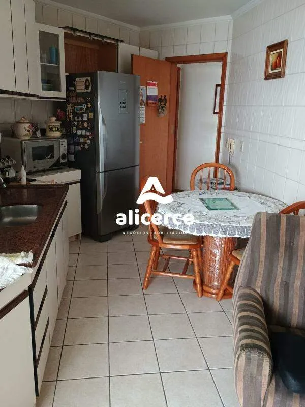 Imagem Apartamento à venda com 3 quartos 1 suíte, 123m² em Capoeiras Florianópolis
