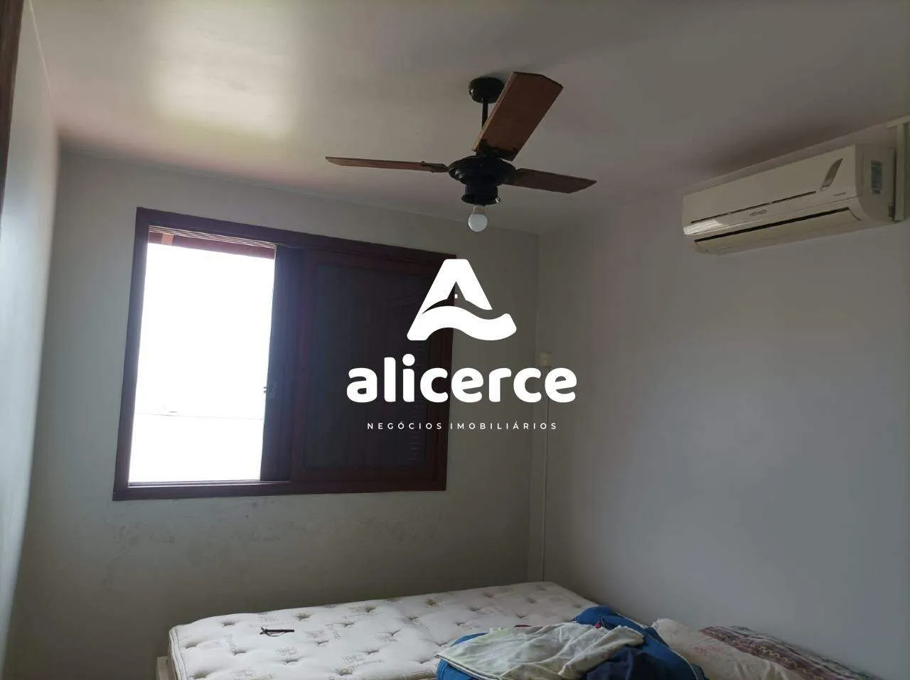 Imagem Casa à venda l 4 quartos, 1 suíte l 286m² l Tapera - Florianópolis/SC