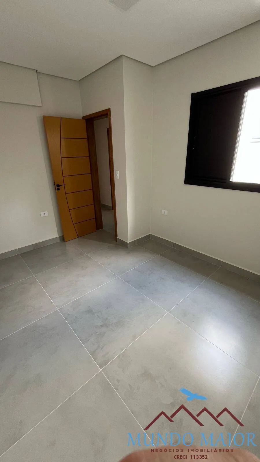 Imagem Sobrado à Venda novo- 154m2 -Vila Scarpelli - 3 dormitorios e 2 vagas !!