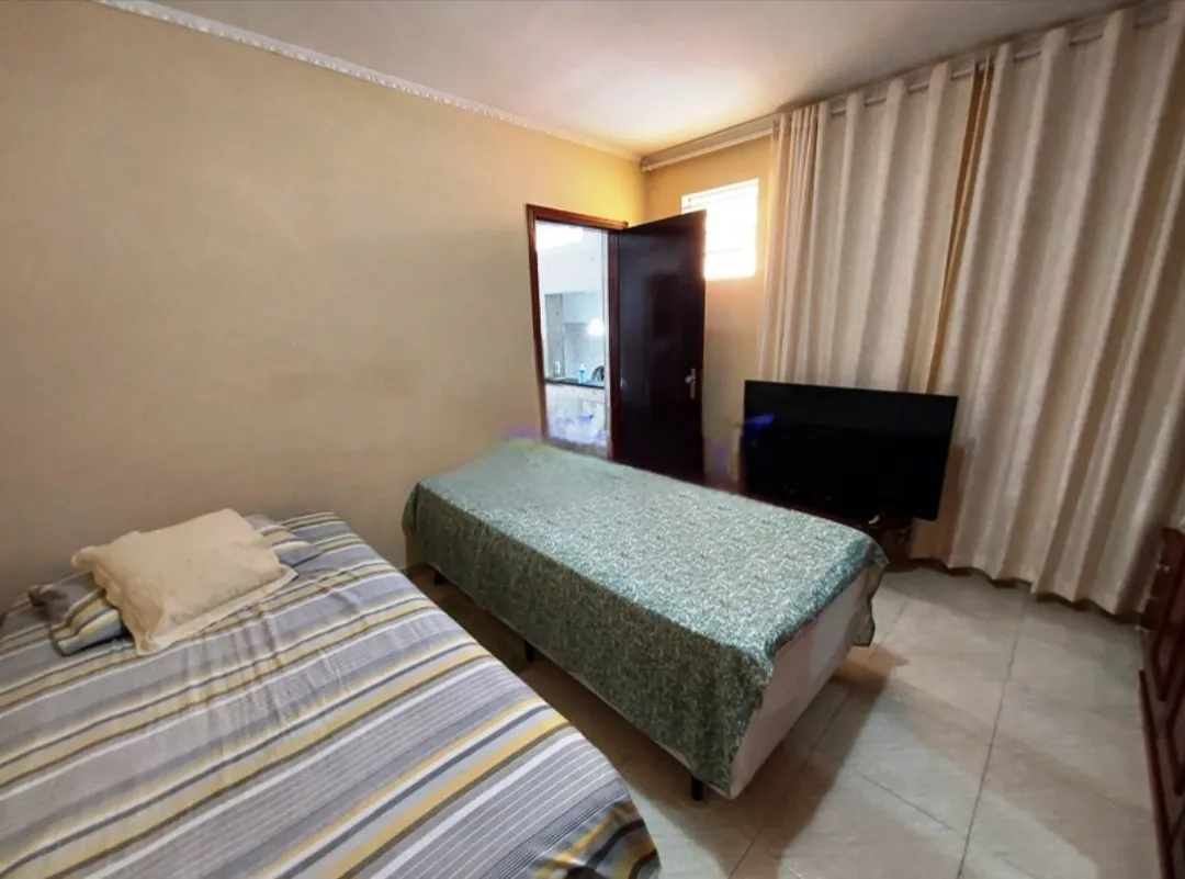 Imagem VENDO DUAS CASAS NO BAIRRO VILA INGLESA!