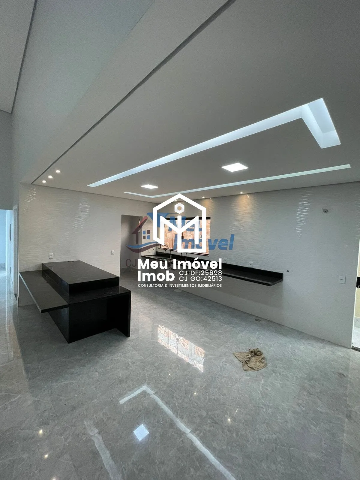 Imagem Casa 4 Quartos 4 suítes Alto Padrão 2 Vagas 260m² Arniqueira