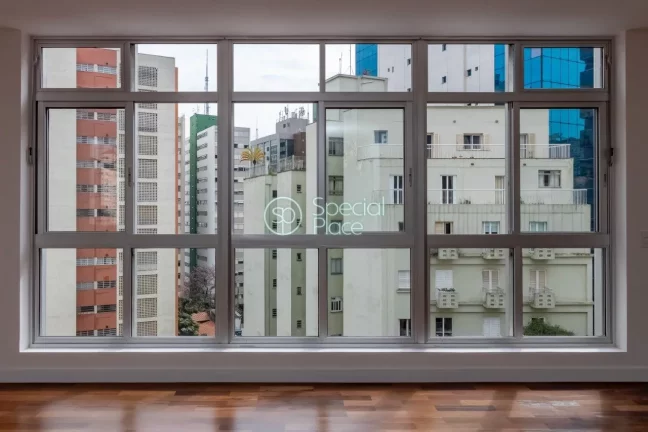 Imagem 02 Vagas de Garagem 267,75 m² de área útil 03 suítes (sendo uma master com banheiro senhor e sen...