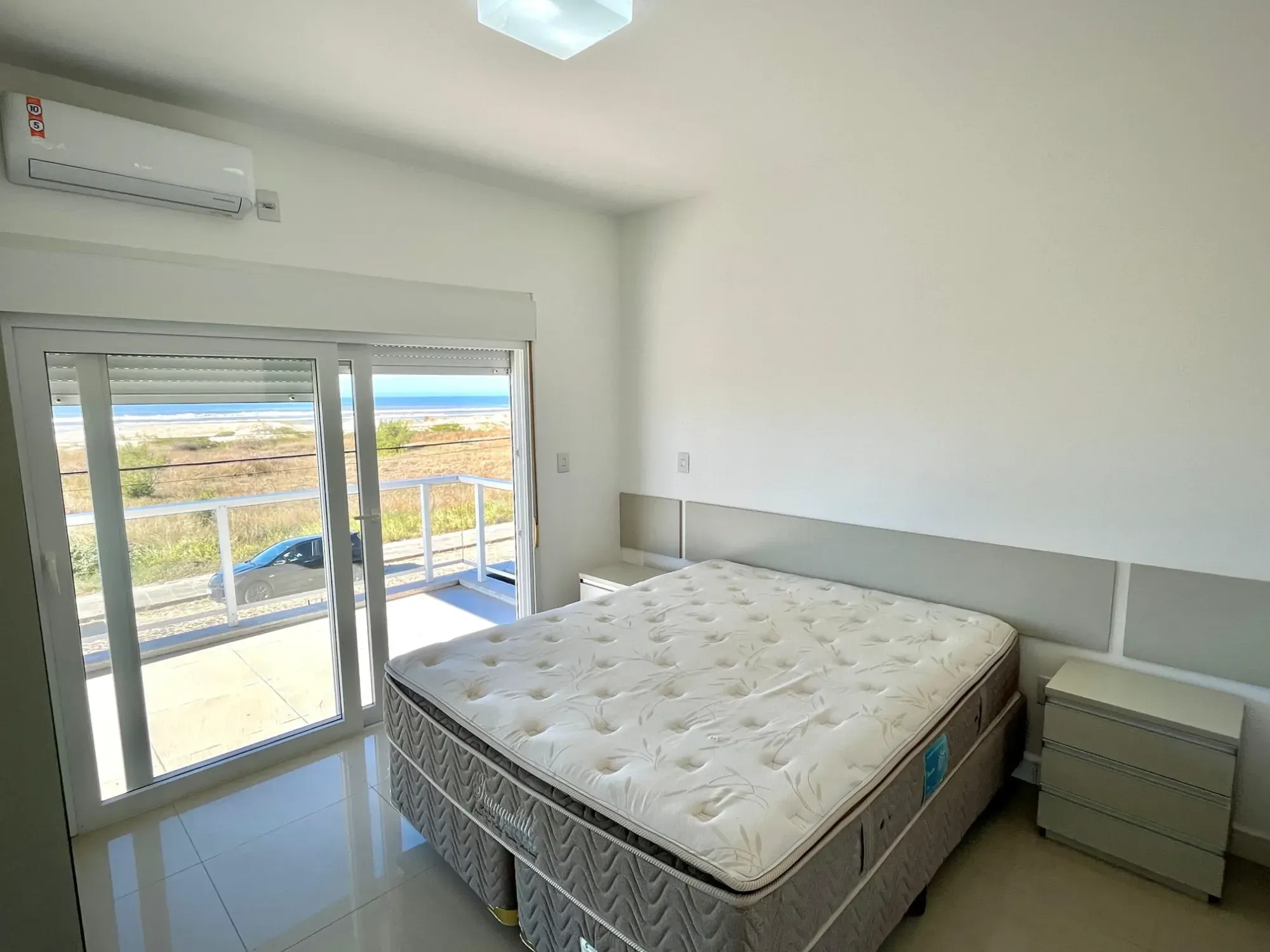 Imagem Sobrado com 4 Quartos à Venda, 200 m² em Posto 5 (Capão Novo) - Capão da Canoa