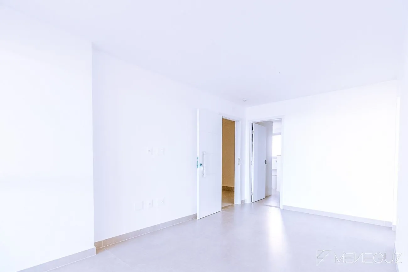 Imagem Apartamento 3 Quartos (3 Suíte) na Praia do Morro - Vista para o Mar e Lazer Completo na Cobertura