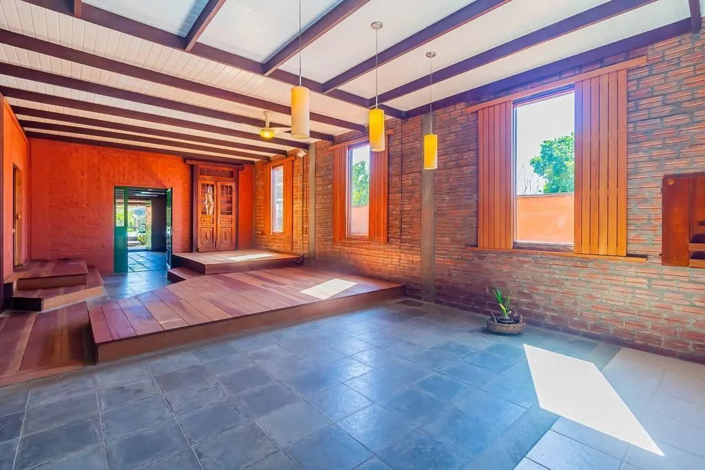 Imagem Casa de 3 dormitórios, no Bairro Ponta Grossa - Porto Alegre
