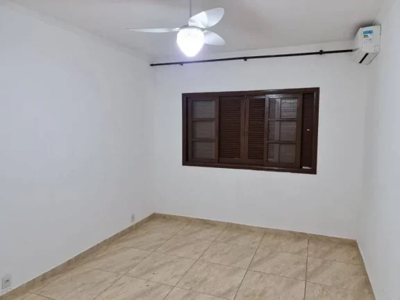 Imagem Casa com 2 dormitórios à venda, 151 m² por R$ 500.000,00 - Tupi - Praia Grande/SP