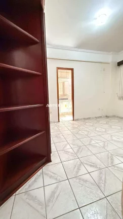 Imagem Vende-se Apartamento Edifício Veneza