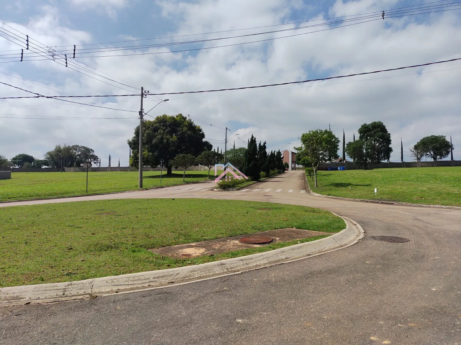 Imagem Terreno à venda Residencial Quinta do Pinhal - Excelente oportunidade de Negócio - Bairro Jacaré - C