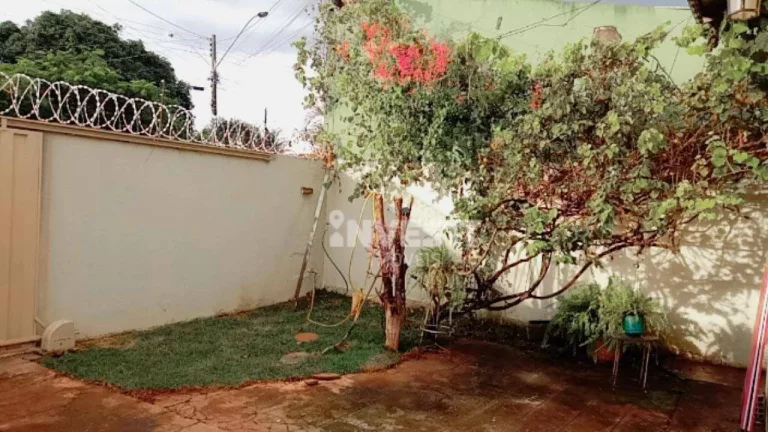 Imagem Casa à venda no Jardim Helvécia - Aparecida de Goiânia/GO