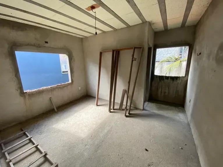 Imagem Casa com 3 Quartos à Venda, 300 m² em Cidade dos Funcionários - Fortaleza