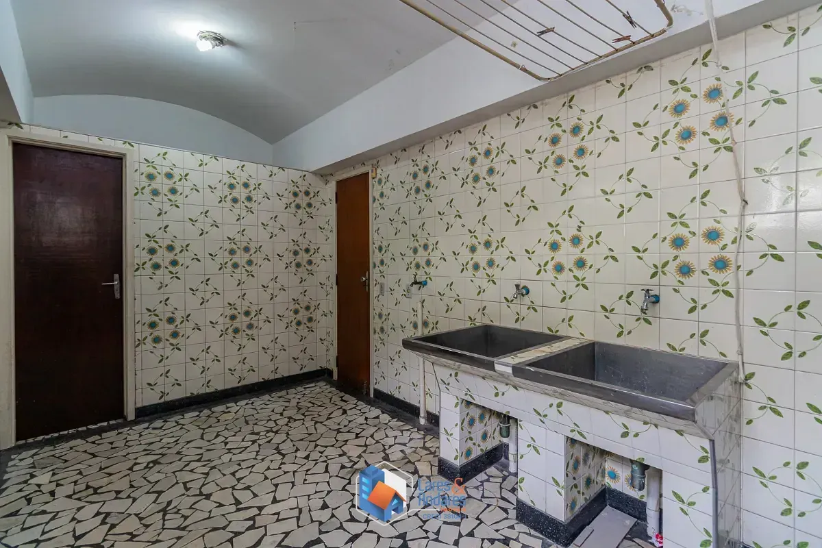 Imagem Casa para venda em Granja Julieta com 3 quartos, sendo 2 suítes, 438m²