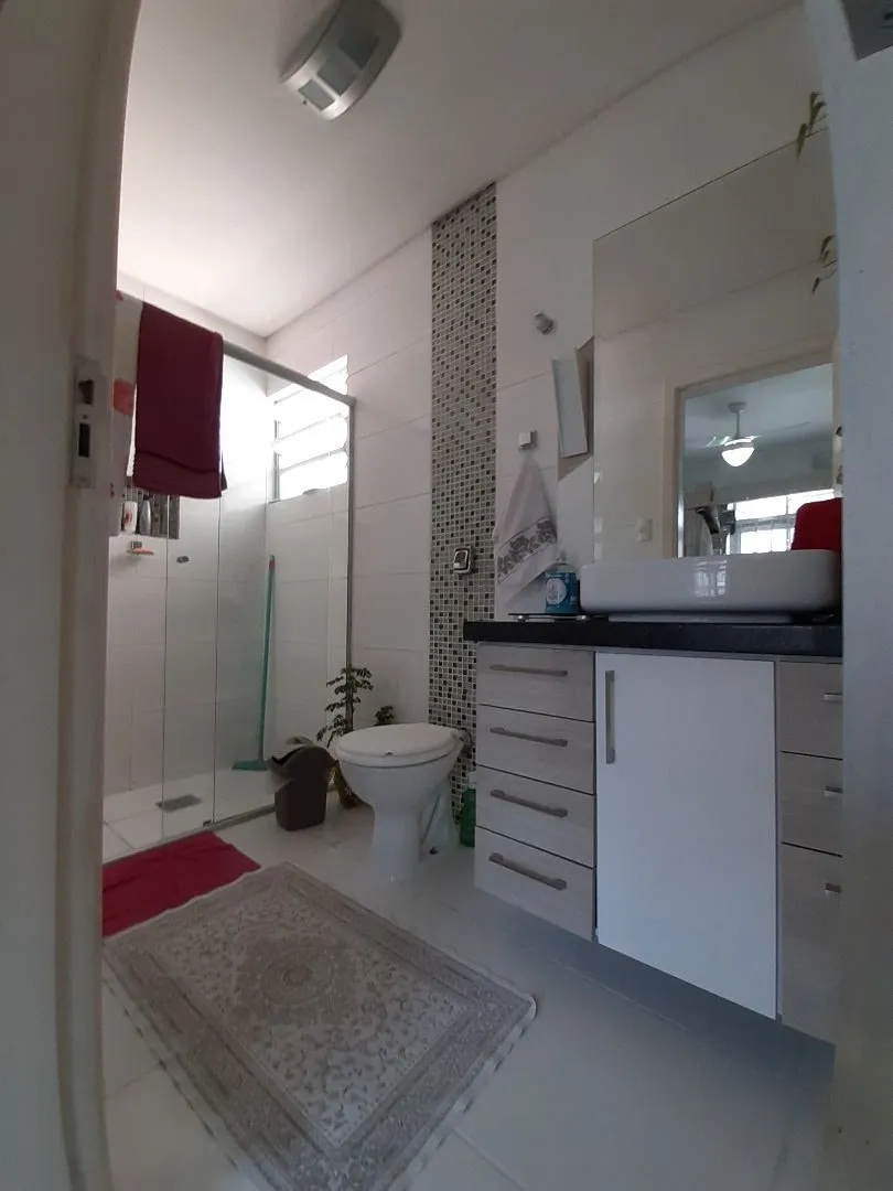 Imagem Casa à venda com 3 quartos 1 suíte, 180m² em Estreito Florianópolis