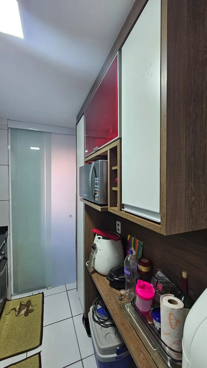 Imagem Apartamento Reformado de 52m² no Wanel Ville - 2 Dormitórios, 1 Banheiro e Varanda