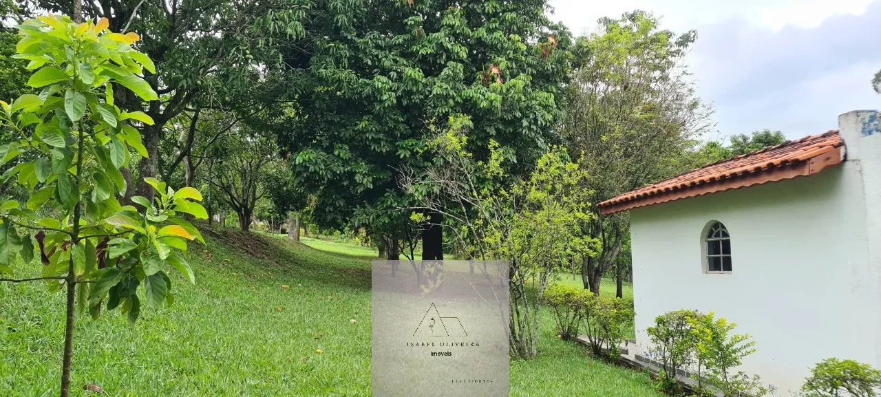 Imagem Imperdível! Chácara à venda em Porto Feliz-SP, Avecuia: 3 quartos, 1 suíte, 2 salas, 300m² de área. Venha conferir!