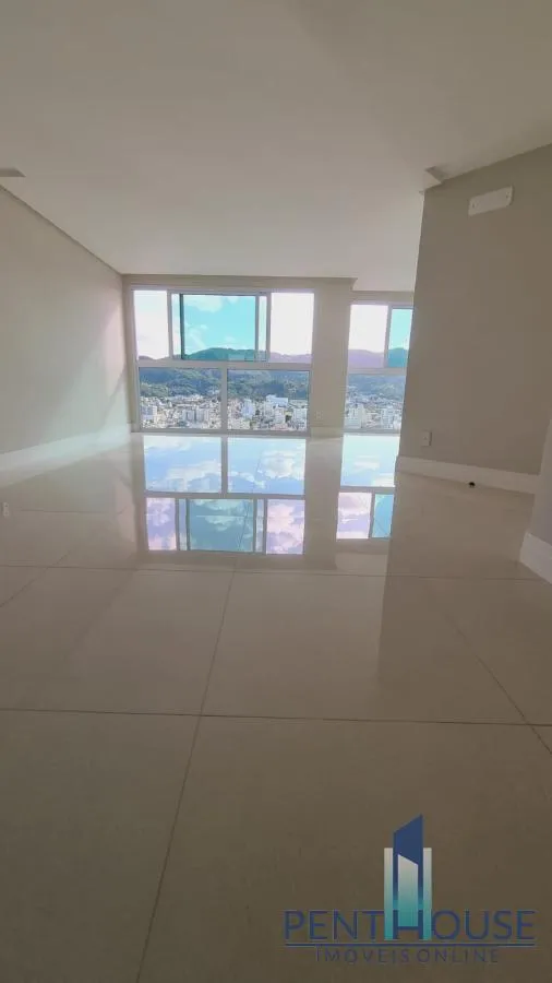 Imagem Apartamento Zona Central para Venda em Balneário Camboriú, CENTRO, 4 dormitórios, 2 suítes, 3 banheiros, 2 vagas