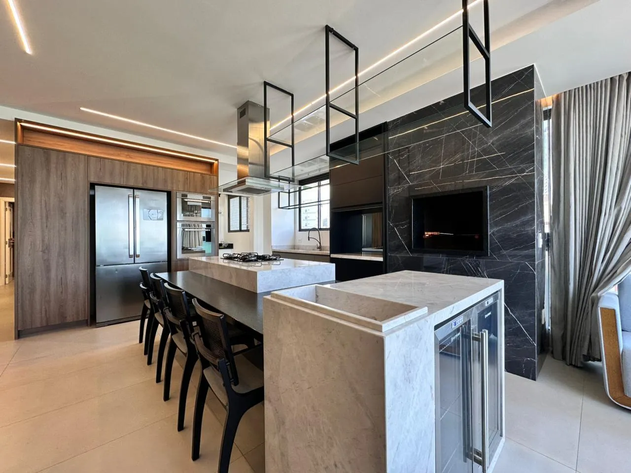 Imagem Apartamento com vista para o mar à venda com 138m2 por R$ 4.250.000,00