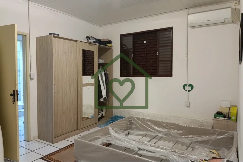 Imagem Terreno plano com 352m² localizado na Rua Edmundo Bastian 1155 no bairro Cristo Redentor medindo 8,...