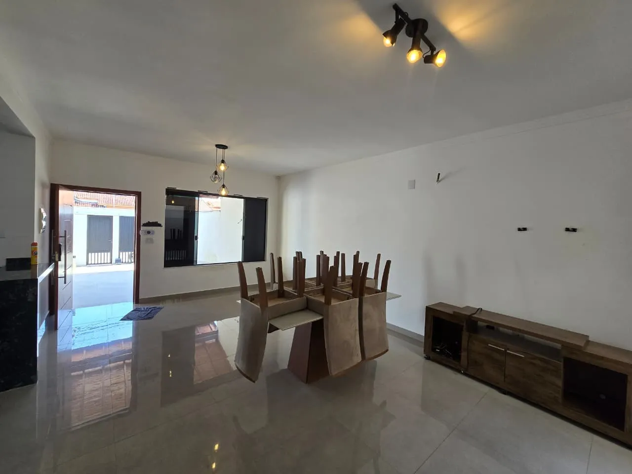 Imagem Casa para Venda em Peruíbe, Parque Balneário Oasis, 3 dormitórios, 1 suíte, 2 banheiros, 2 vagas