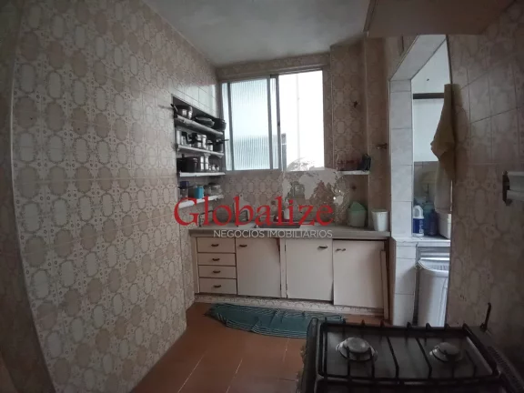 Imagem Apartamento à venda com 176m², 3 quartos, 1 suíte, 2 vagas no Gonzaga em Santos por R$799.000,00