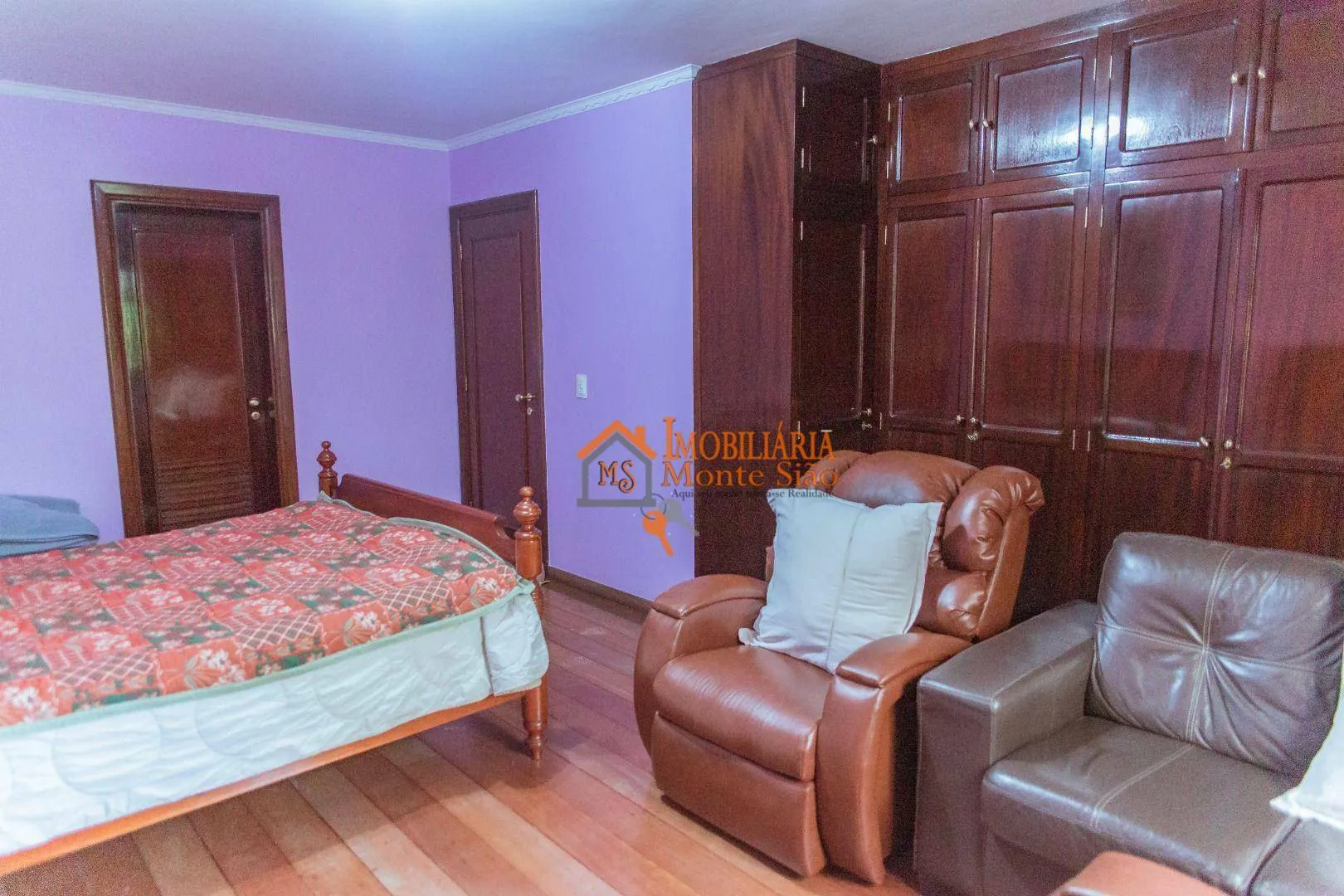 Imagem Sobrado com 4 dormitórios à venda, 400 m² por R$ 1.400.000,00 - Jardim Tranqüilidade - Guarulhos/SP