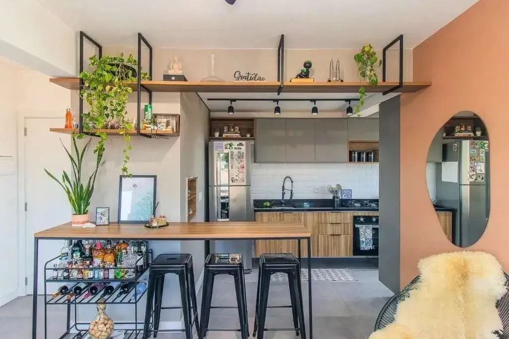 Imagem Apartamento mobiliado com sacada e vaga na Vila Ipiranga