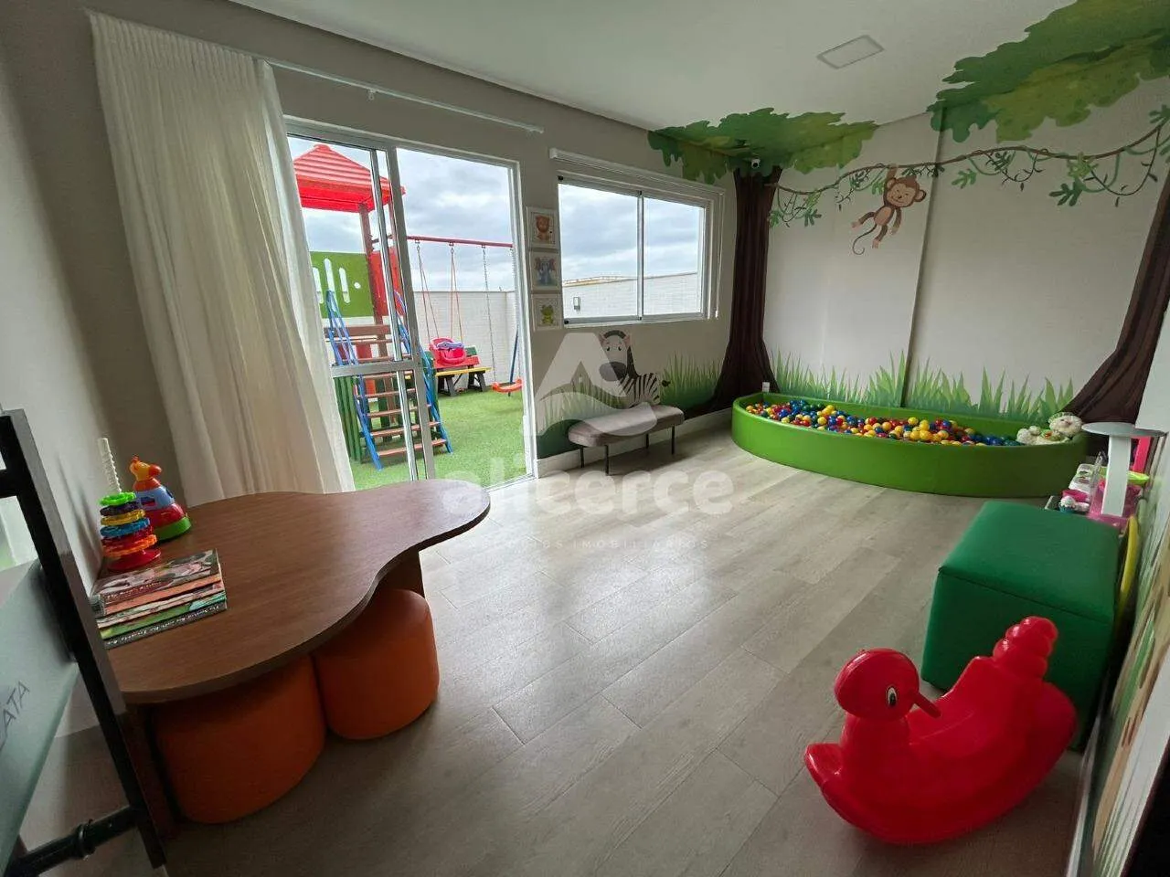 Imagem Apartamento Garden à venda com 3 quartos 1 suíte, 80m² em Capoeiras Florianópolis