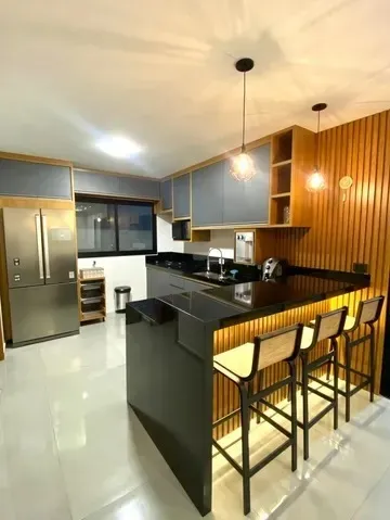 Imagem Casa de Luxo no Condomínio Jardim Europa - Viva o Sonho da Elegância e Conforto