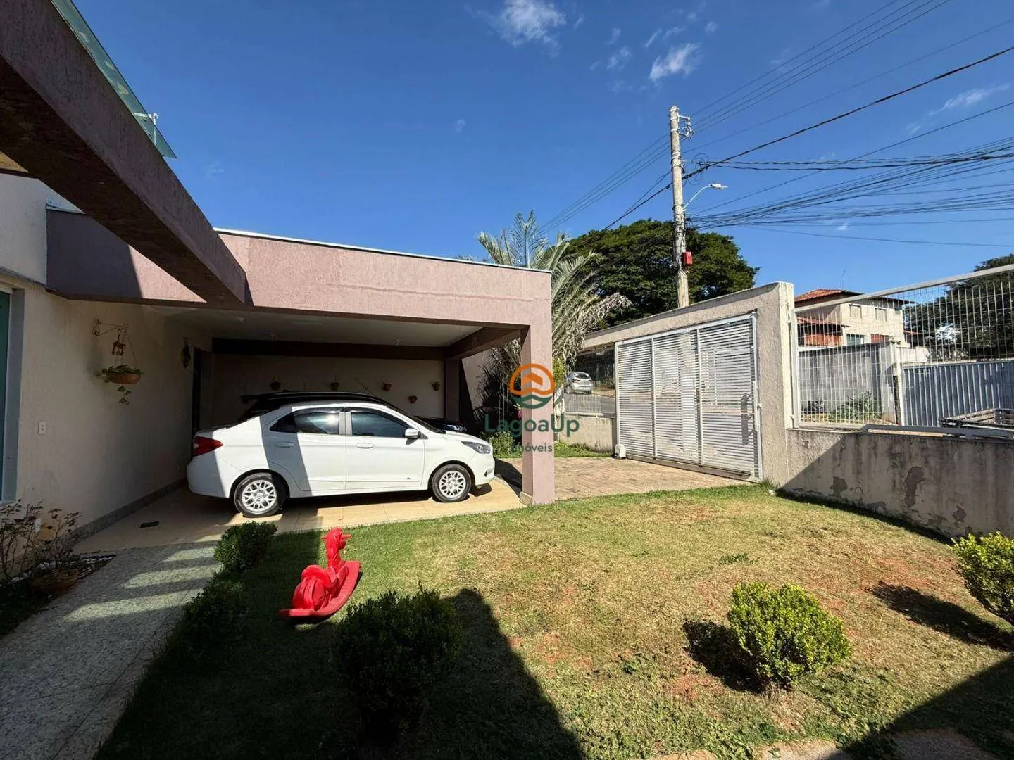 Imagem Casa com 4 dormitórios à venda, 205 m² por R$ 1.060.000 - Jardim Ipê - Lagoa Santa/MG